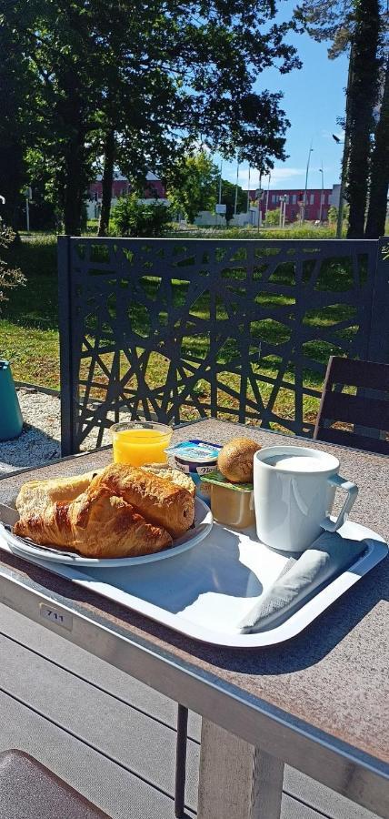 Campanile Tours Sud ~ Joue-Les-Tours Hotel Luaran gambar