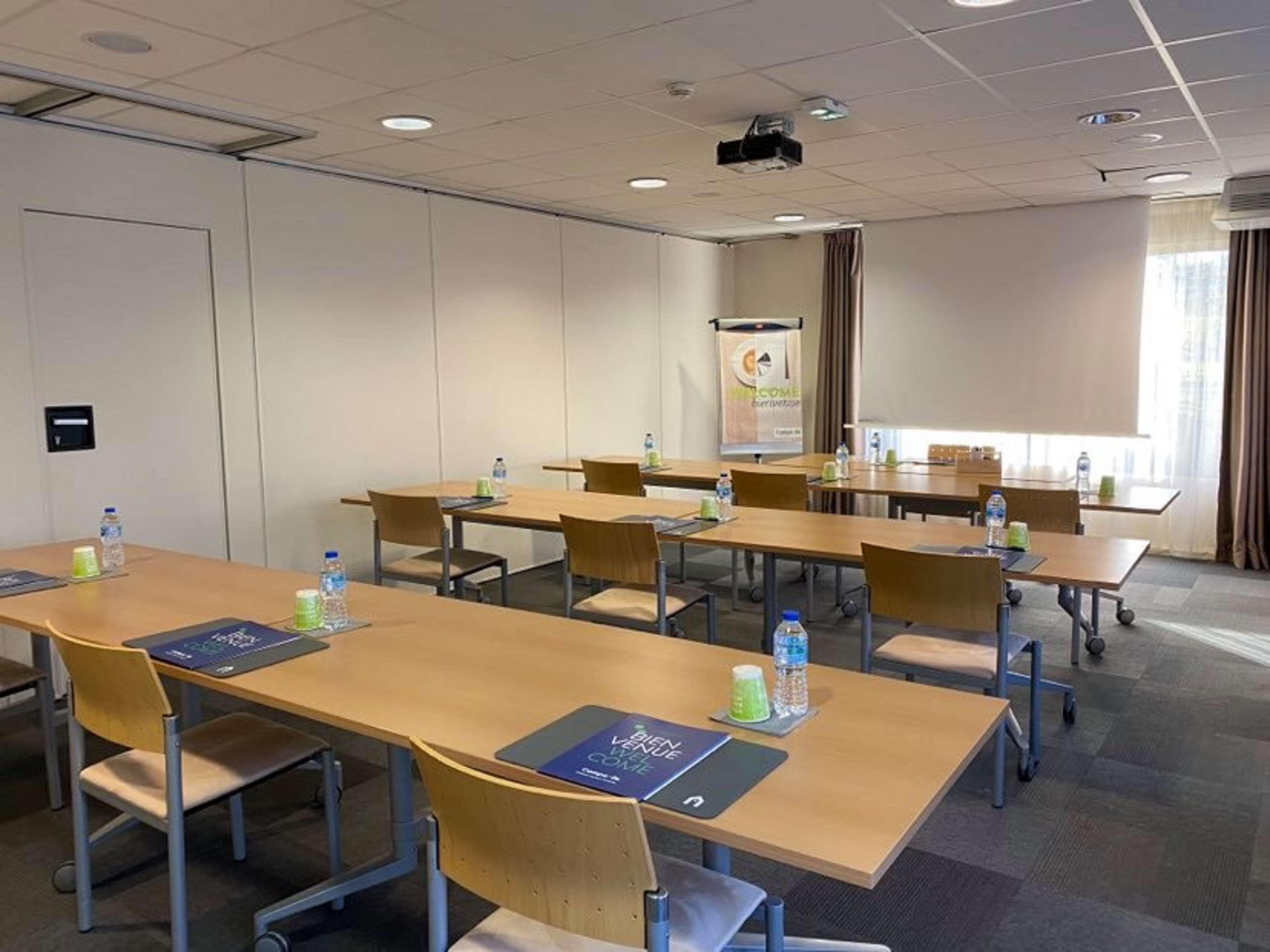 Campanile Tours Sud ~ Joue-Les-Tours Hotel Luaran gambar
